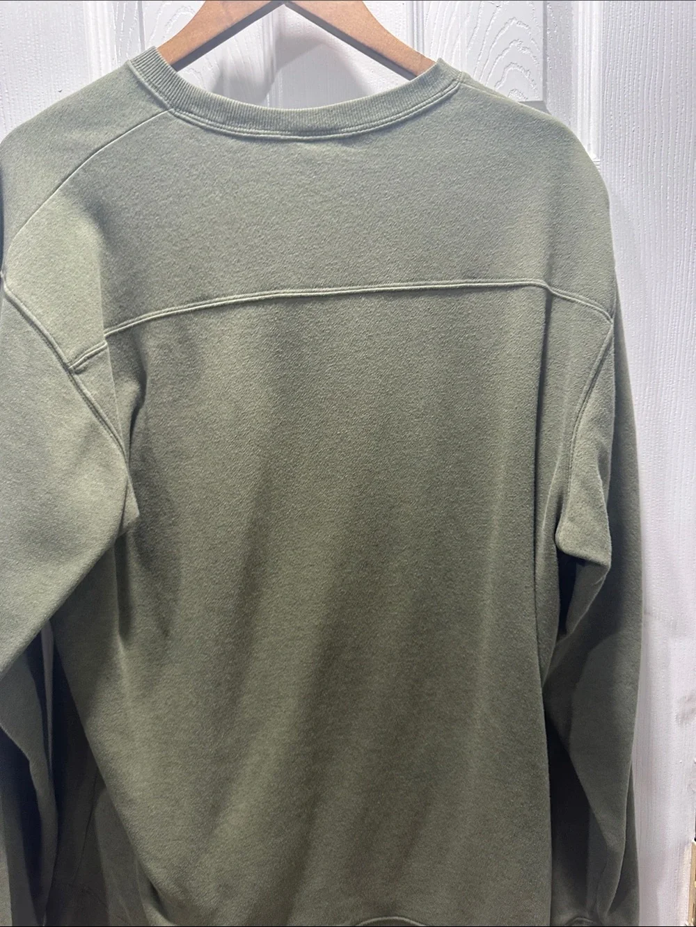 Columbia crewneck sweater